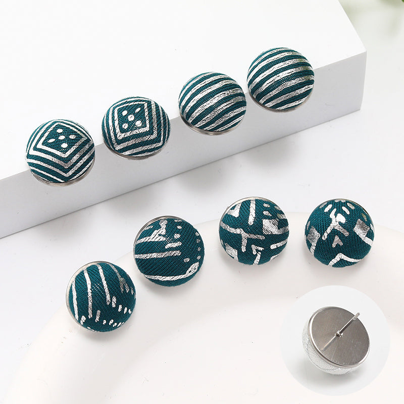 8 pieces of Bohemian retro original pure handmade jewelry accessories Fashion multi-colored pattern brooch for women