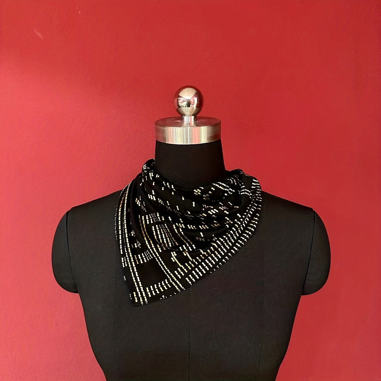 Women's multi-purpose scarves are handmade gold hot hair accessories