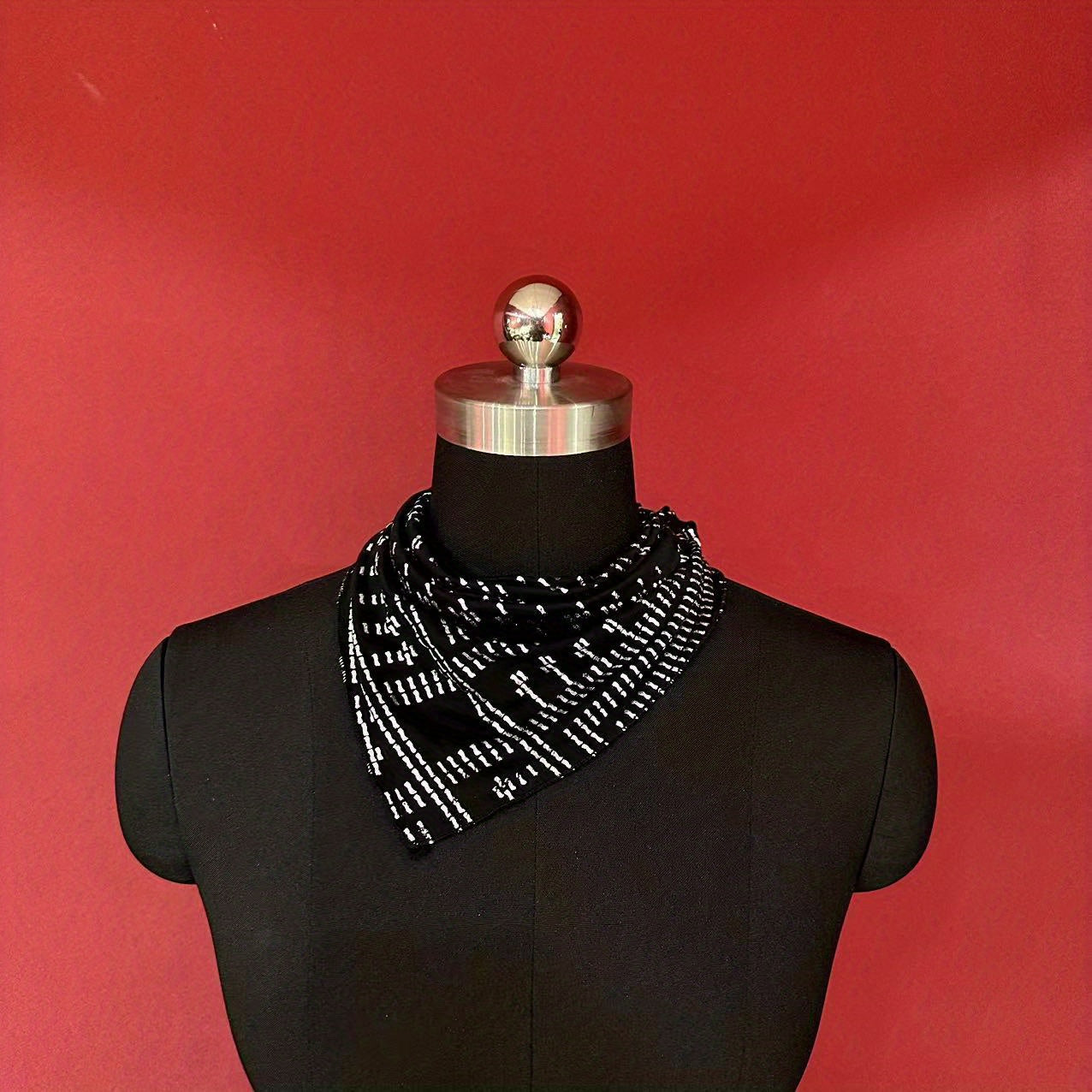 Women's multi-purpose scarves are handmade gold hot hair accessories