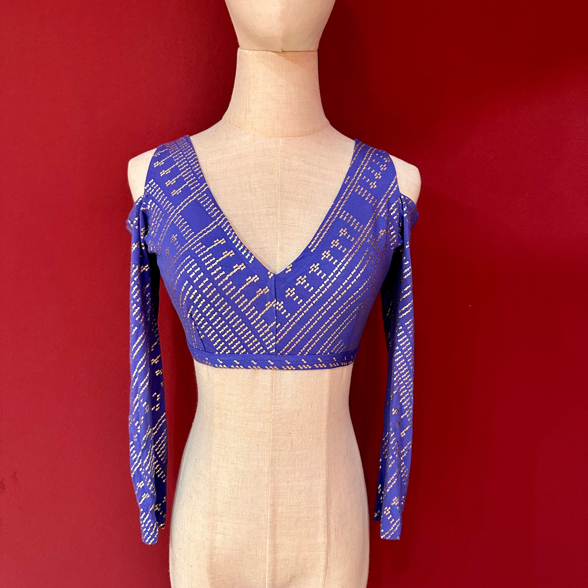 Yashirin kamera qizlar uyda yolgiz